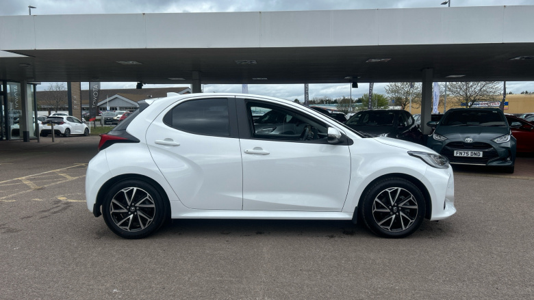 Toyota Yaris 1.5 Hybrid Design 5dr CVT Hybrid Hatchback